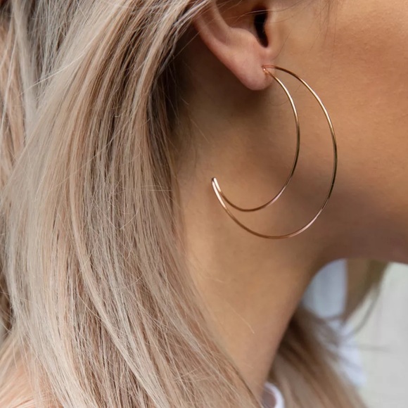 Pawsitively Posh Jewelry - {ARABELLA} gold crescent statement hoop earrings